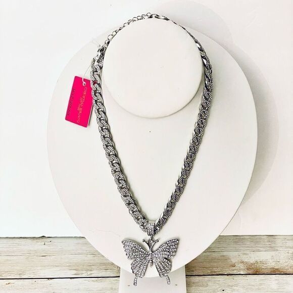 NWT Gorgeous Christian Siriano Big Silver Tone Crystal Stones Butterfly Necklace - Picture 1 of 13